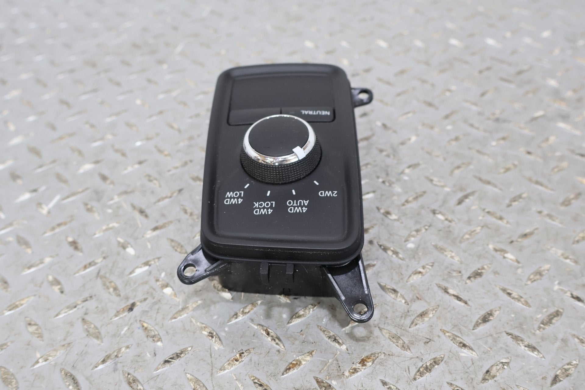 13-18 Ram 1500 2500 3500 Transfer Case Control Switch OEM (68142281AB)