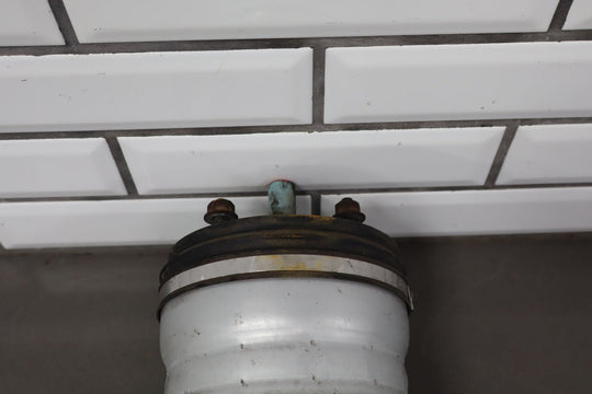 13 - 18 Ram 1500 Driver Left Front Air Suspension Strut 91k 05168447AB