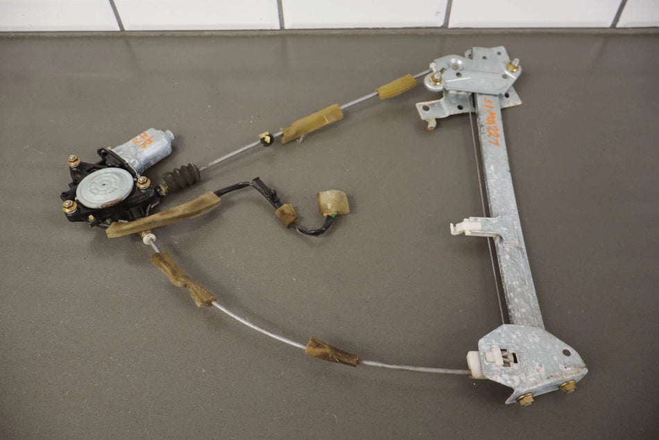 1999-2005 Mazda MX-5 Miata Right Front Door Regulator Power W/ Motor