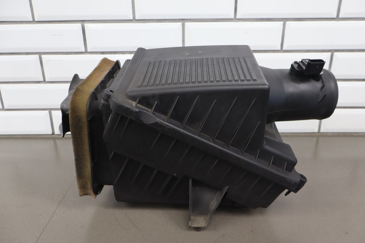 14-16 Cadillac Escalade Air Cleaner Box 23192713