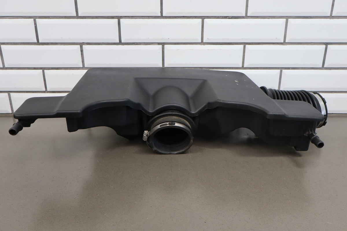 14-16 Cadillac Escalade Air Cleaner Box 23192713
