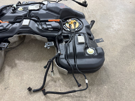 14-16 Jeep Grand Cherokee 3.0 EcoDiesel Fuel Tank w Pump