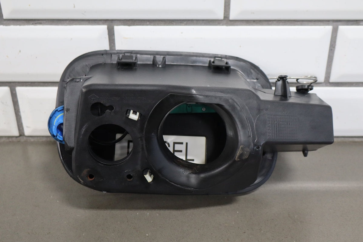 14-16 Jeep Grand Cherokee Fuel Filler Door (Bright White PW7)