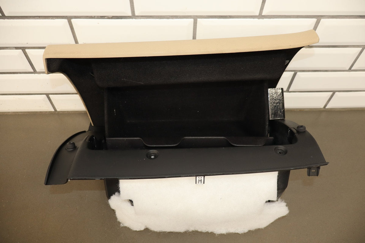 14-16 Jeep Grand Cherokee Limited Glove Box (Frost Beige)