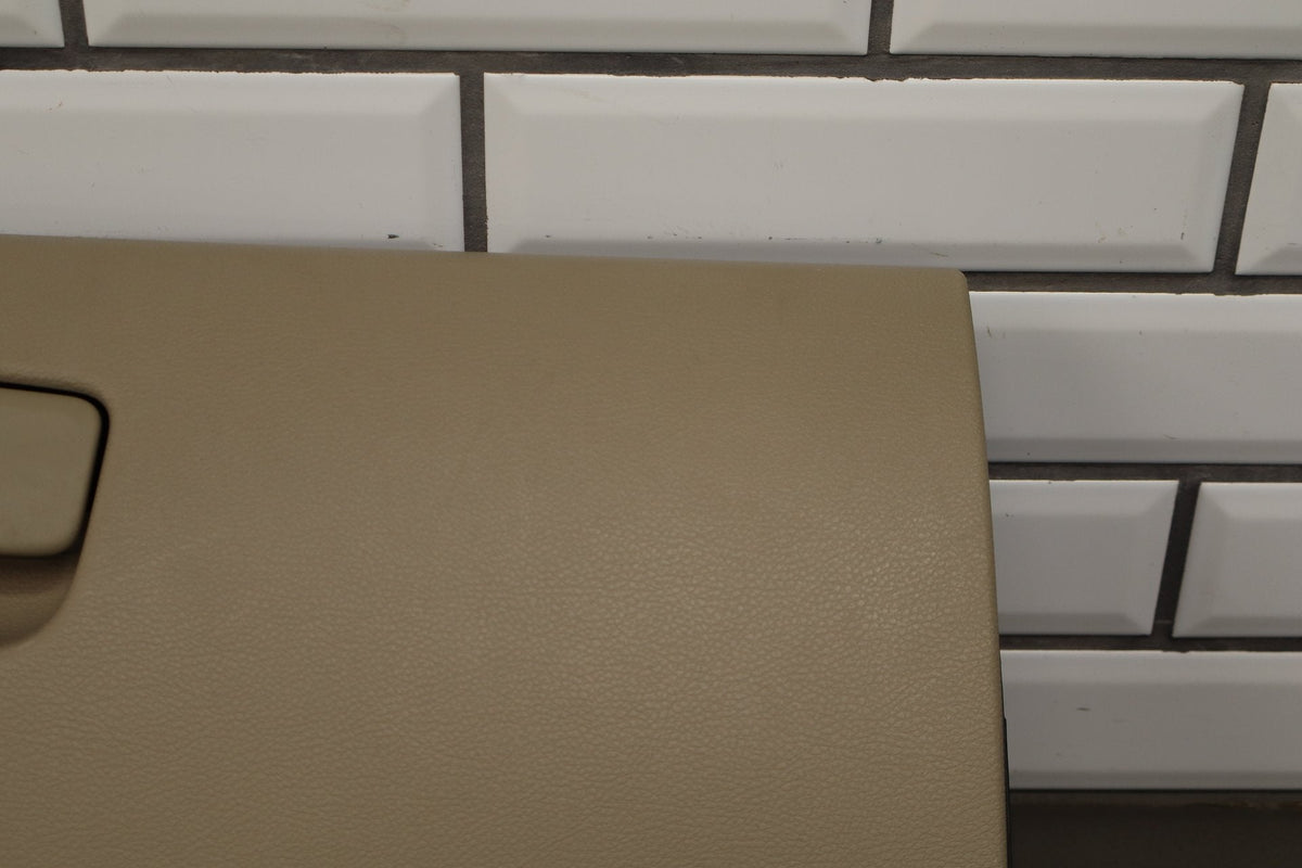 14-16 Jeep Grand Cherokee Limited Glove Box (Frost Beige)
