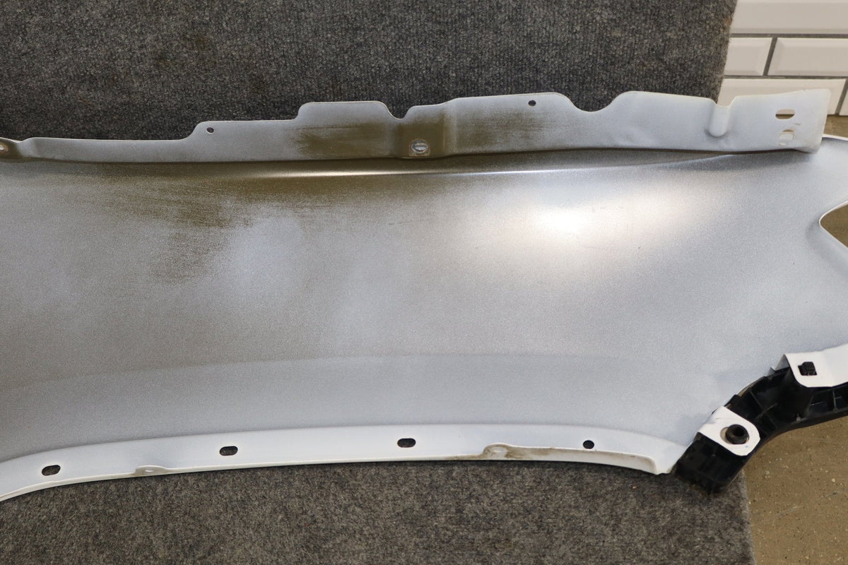 14-16 Jeep Grand Cherokee Limited Left Fender (Bright White PW7)