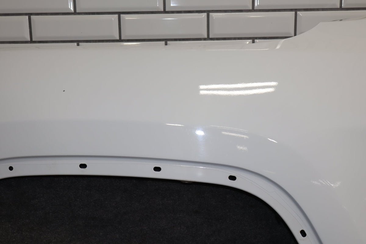 14-16 Jeep Grand Cherokee Limited Left Fender (Bright White PW7)