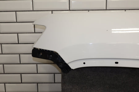 14-16 Jeep Grand Cherokee Limited Left Fender (Bright White PW7)