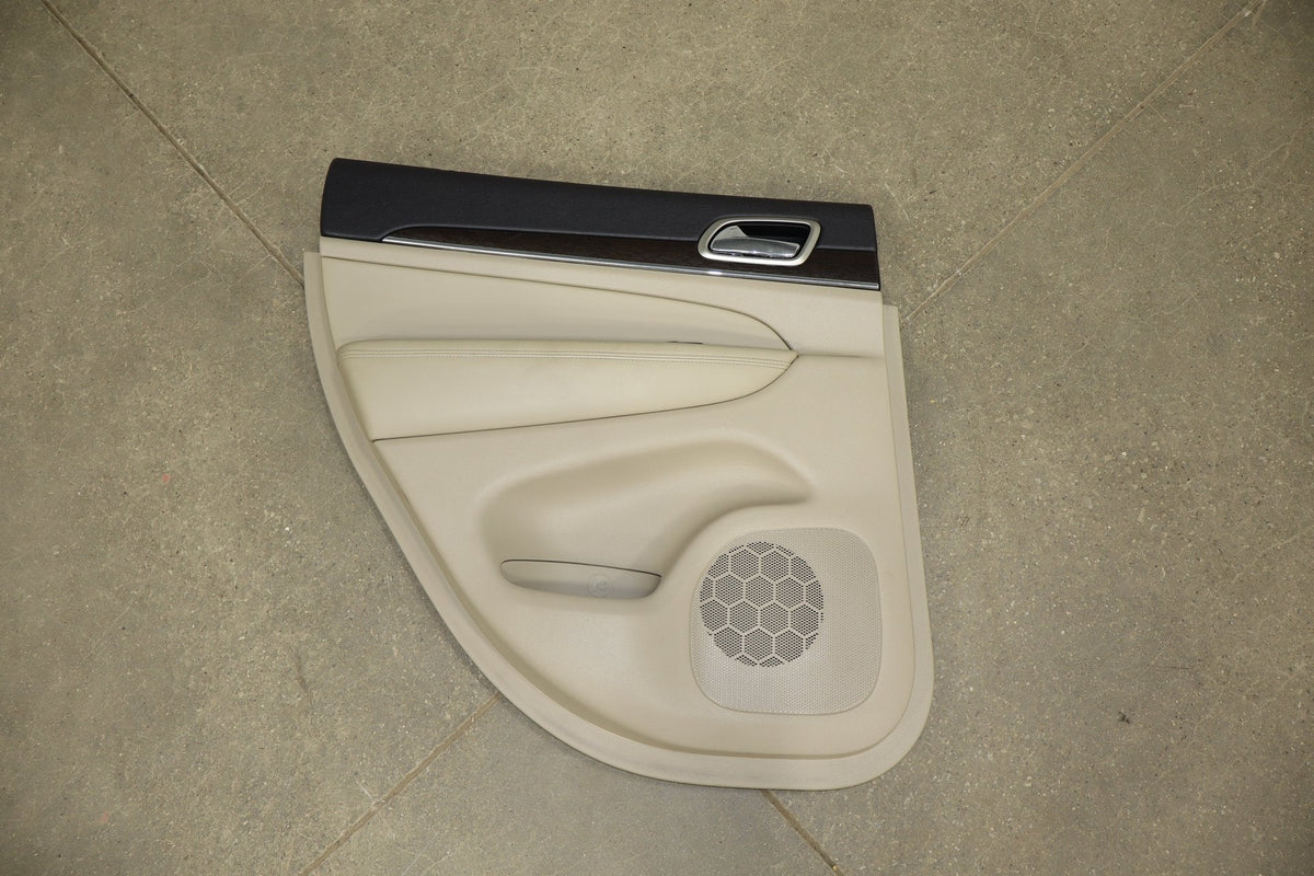 14-16 Jeep Grand Cherokee Limited LR Door Panel (Frost Beige)