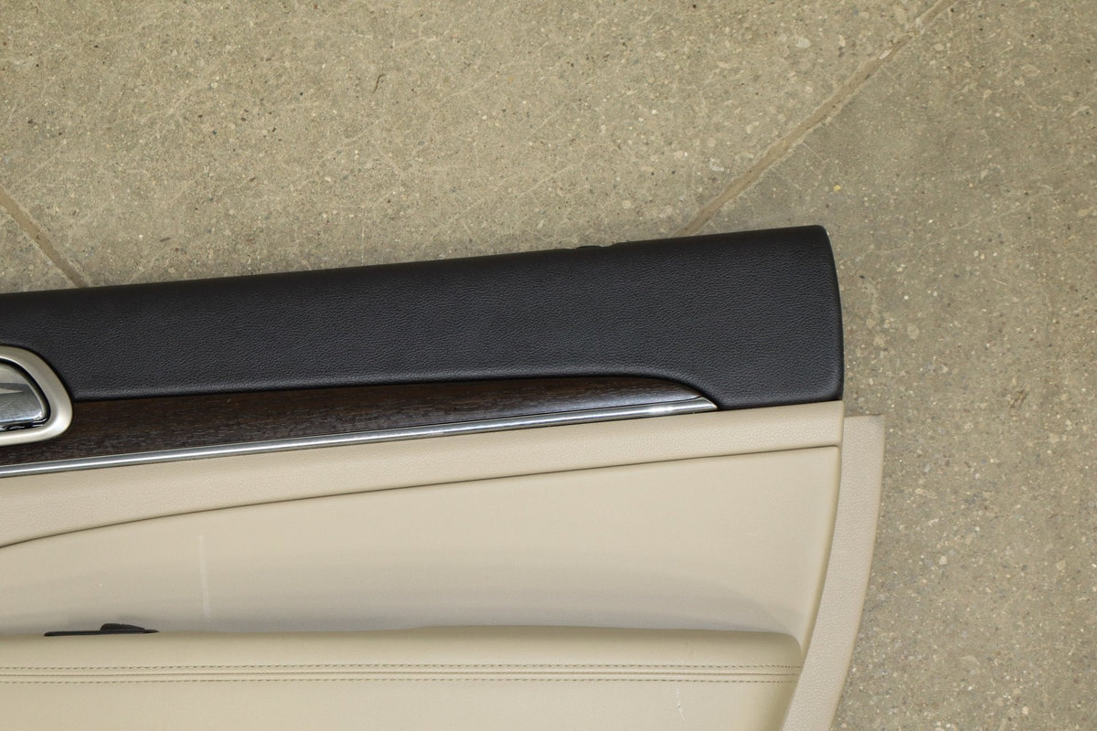 14-16 Jeep Grand Cherokee Limited RR Door Panel (Frost Beige)
