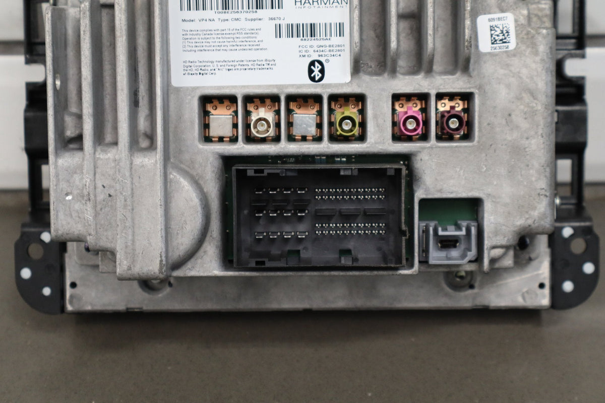 14-16 Jeep Grand Cherokee Limited Uconnect 8.4 Radio Nav Tested