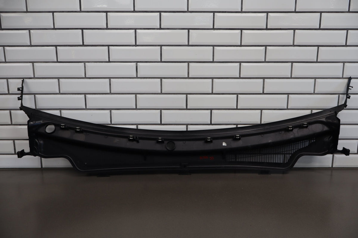 14-16 Jeep Grand Cherokee WK2 Cowl Vent Panel