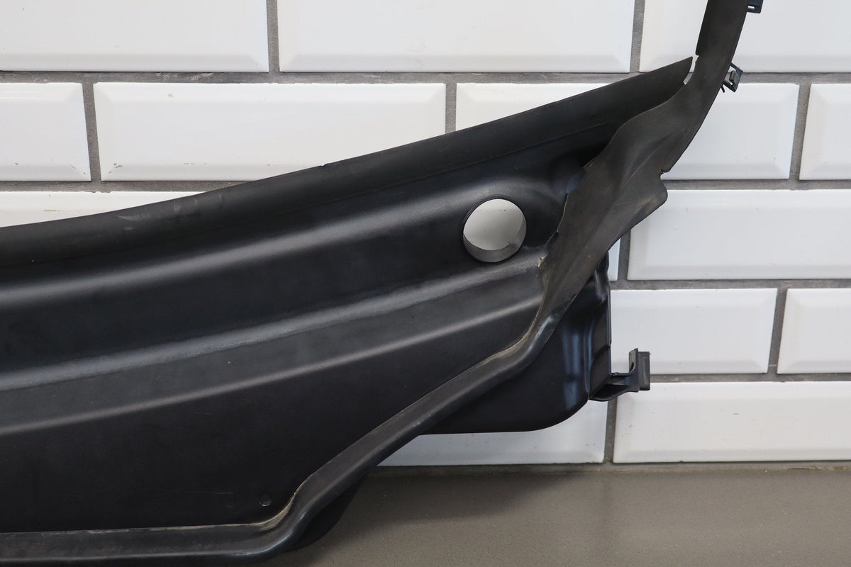 14-16 Jeep Grand Cherokee WK2 Cowl Vent Panel
