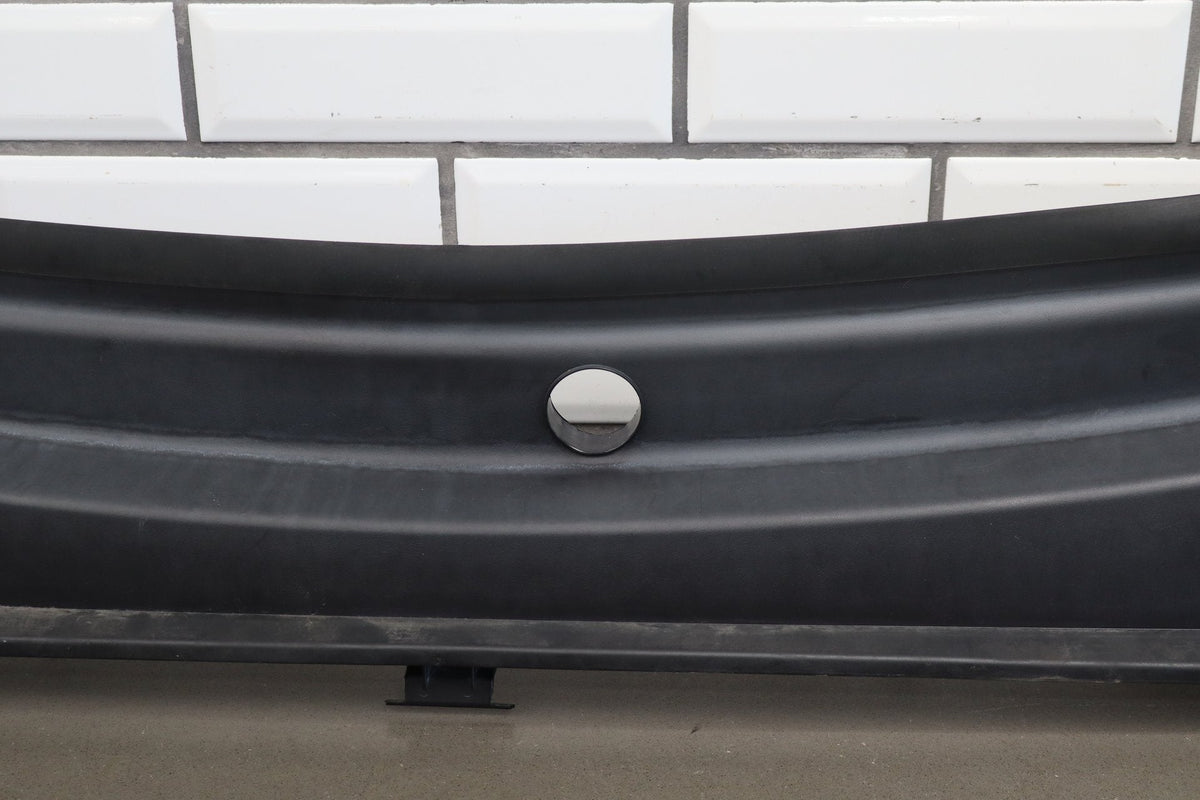 14-16 Jeep Grand Cherokee WK2 Cowl Vent Panel