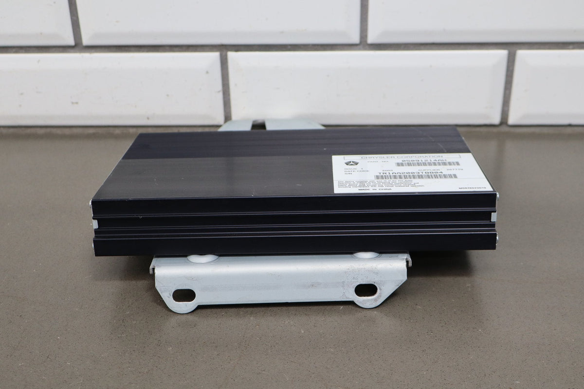 14-16 Jeep Grand Cherokee WK2 Radio Amplifier