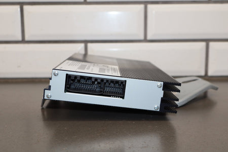 14-16 Jeep Grand Cherokee WK2 Radio Amplifier