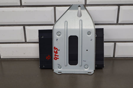 14-16 Jeep Grand Cherokee WK2 Radio Amplifier