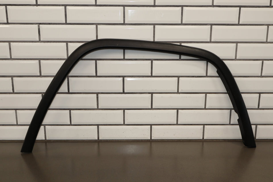 14-16 Jeep Grand Cherokee WK2 Right Fender Molding (Black)