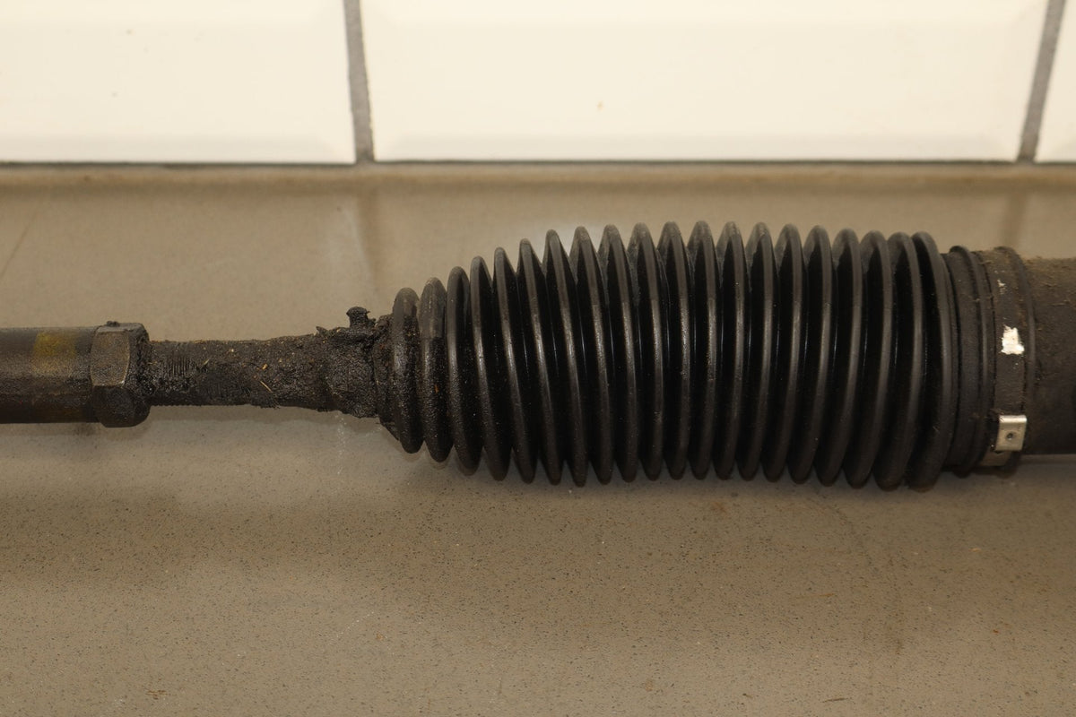 14-16 Jeep Grand Cherokee WK2 Steering Rack With Tie Rods