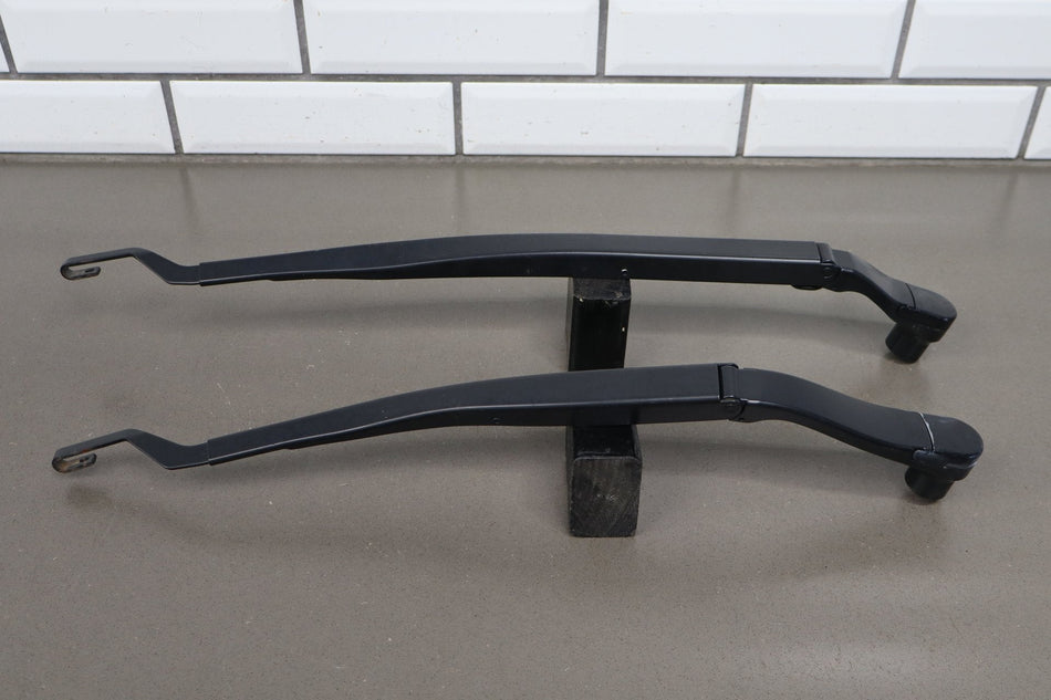 14-16 Jeep Grand Cherokee WK2 Wiper Arm Pair