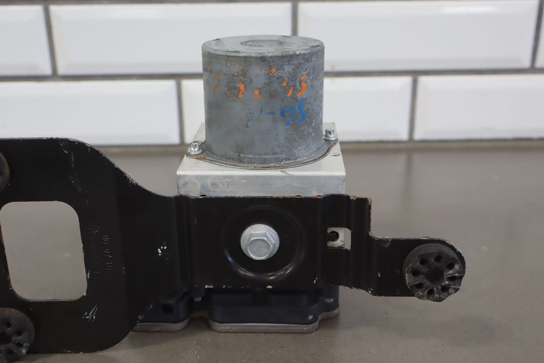 14 - 16 Range Rover Sport L494 ABS Pump Module Assembly 53k