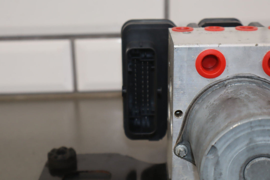 14 - 16 Range Rover Sport L494 ABS Pump Module Assembly 53k