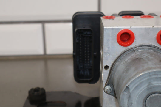 14 - 16 Range Rover Sport L494 ABS Pump Module Assembly 53k