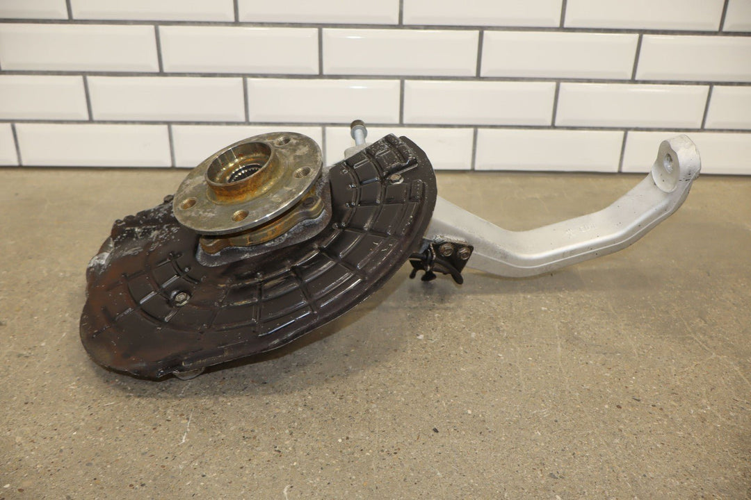 14 - 17 Maserati Ghibli AWD Front Left LH Spindle Knuckle W/ Hub & Sensor (77K)