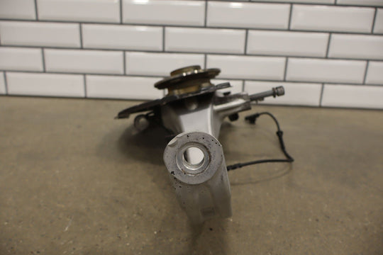 14 - 17 Maserati Ghibli AWD Front Left LH Spindle Knuckle W/ Hub & Sensor (77K)
