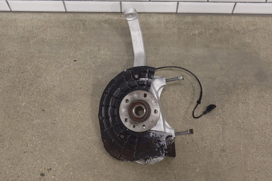 14 - 17 Maserati Ghibli AWD Front Right RH Spindle Knuckle W/ Hub & Sensor (77K)