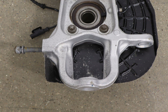 14 - 17 Maserati Ghibli AWD Front Right RH Spindle Knuckle W/ Hub & Sensor (77K)
