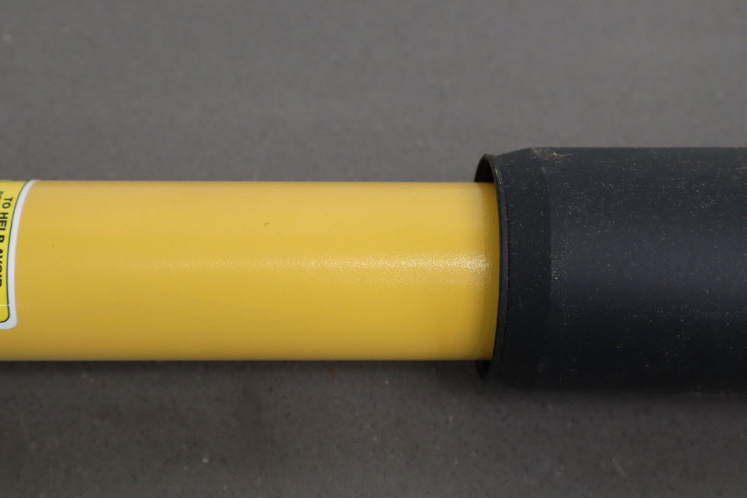 14 - 18 C7 Corvette Pair LH&RH Rear Shock Absorbers NEW GM 23202881