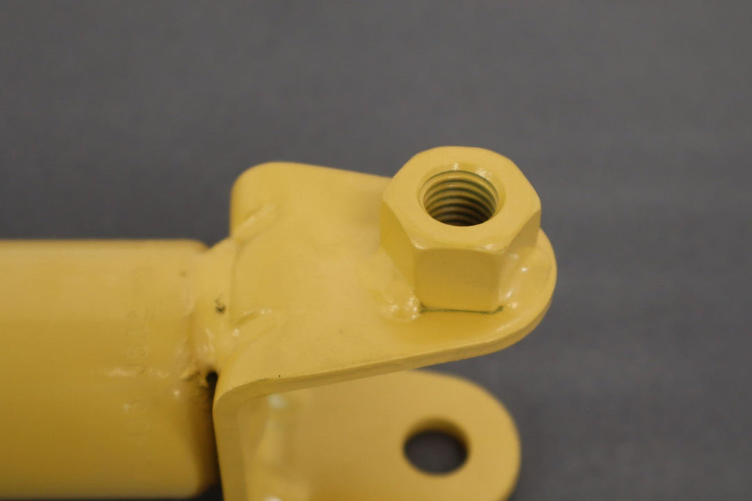 14 - 18 C7 Corvette Pair LH&RH Rear Shock Absorbers NEW GM 23202881