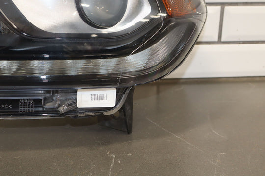 14 - 18 Dodge Durango SRT8 Driver Left LH Bi - Xenon HID Headlight See Photos