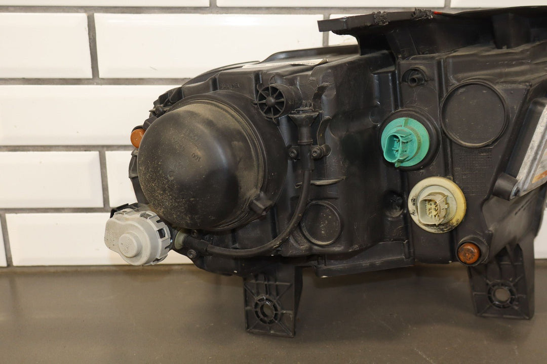 14 - 18 Dodge Durango SRT8 Driver Left LH Bi - Xenon HID Headlight See Photos