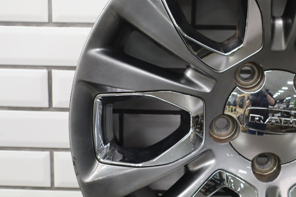 14-18 Ram 1500 Longhorn 20x9 Silver Wheel W/Chrome Insert (WRM) 12-Spoke