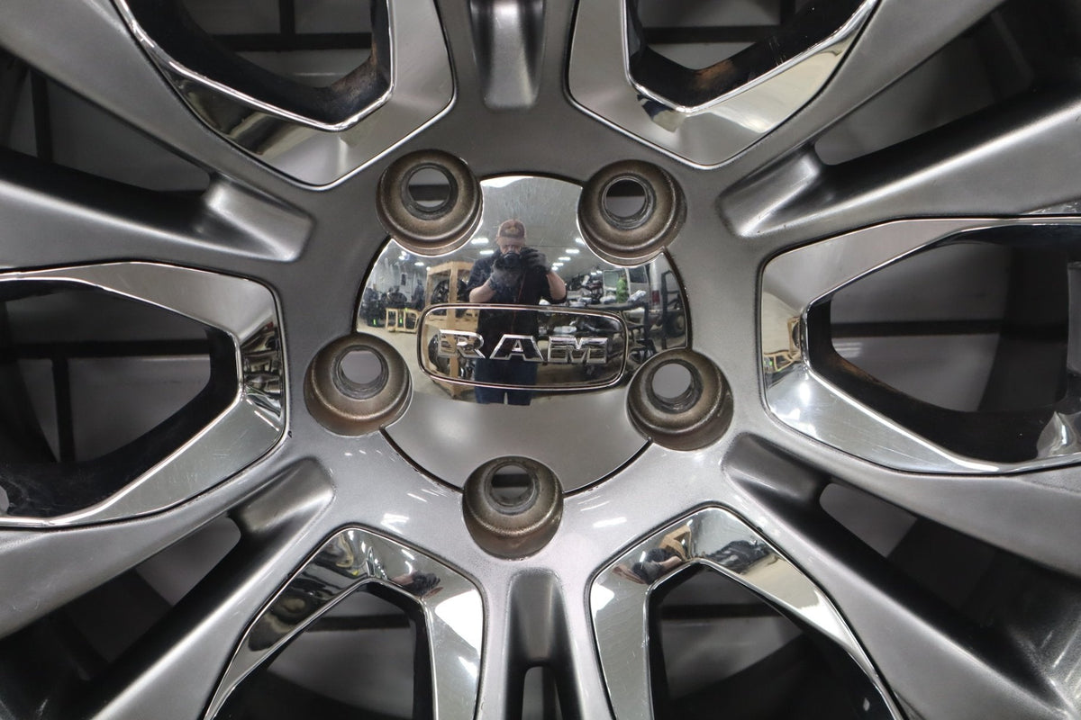 14-18 Ram 1500 Longhorn 20x9 Silver Wheel W/Chrome Insert (WRM) 12-Spoke