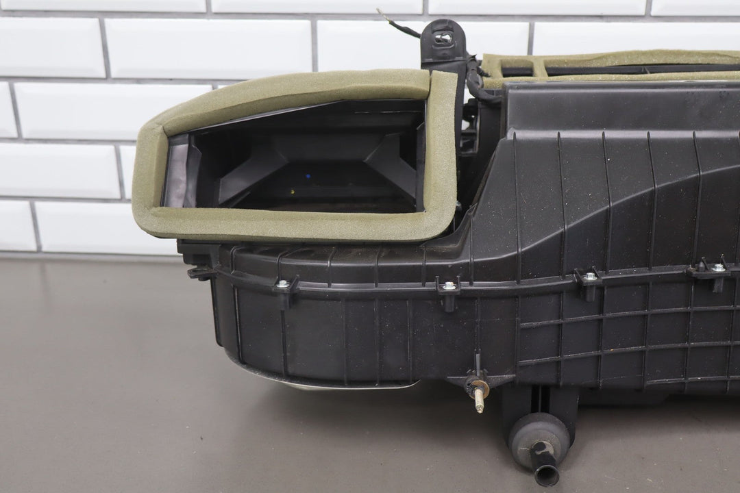 14 - 19 Chevy C7 Corvette OEM Climate Control Heater Housing (13592715)