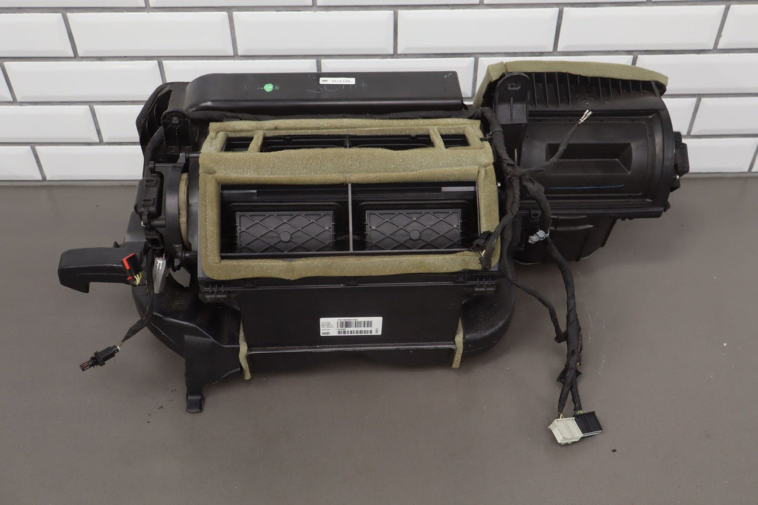 14 - 19 Chevy C7 Corvette OEM Climate Control Heater Housing (13592715)