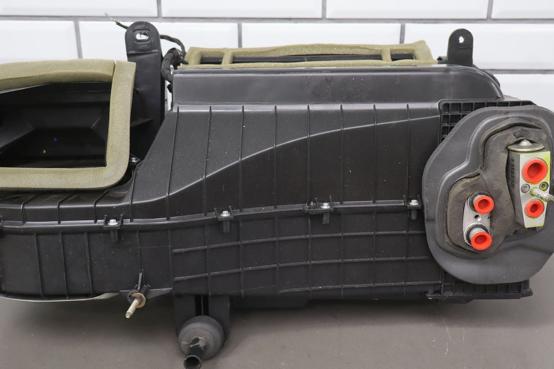 14 - 19 Chevy C7 Corvette OEM Climate Control Heater Housing (13592715)