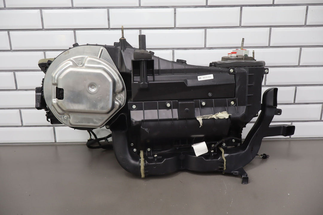 14 - 19 Chevy C7 Corvette OEM Climate Control Heater Housing (13592715)
