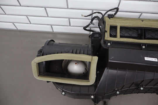 14 - 19 Chevy C7 Corvette OEM Climate Control Heater Housing (13592715)