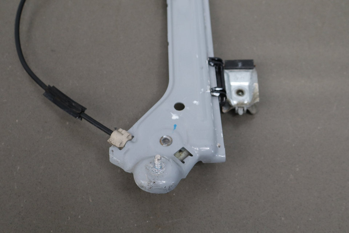 14-20 Cadillac Escalade LF Window Regulator 84621036