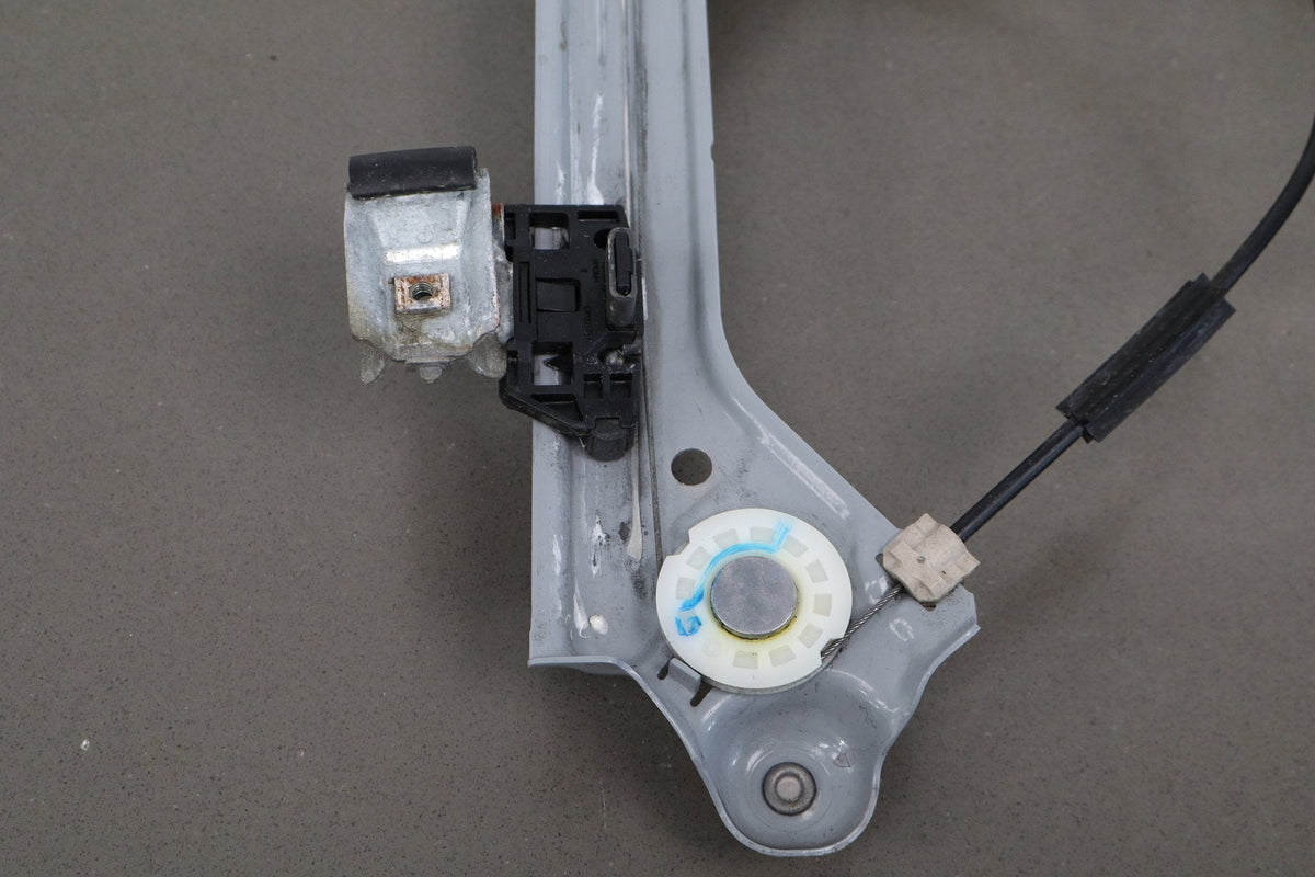 14-20 Cadillac Escalade LF Window Regulator 84621036