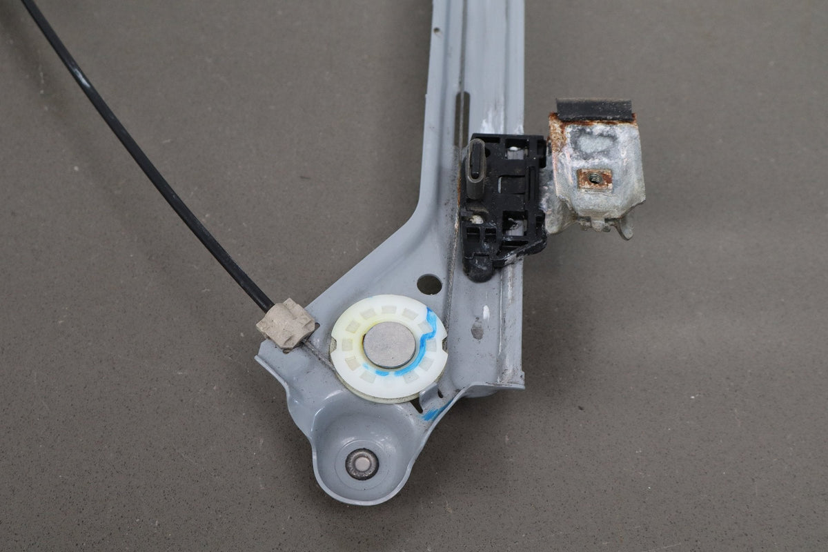 14-20 Cadillac Escalade LF Window Regulator 84621036