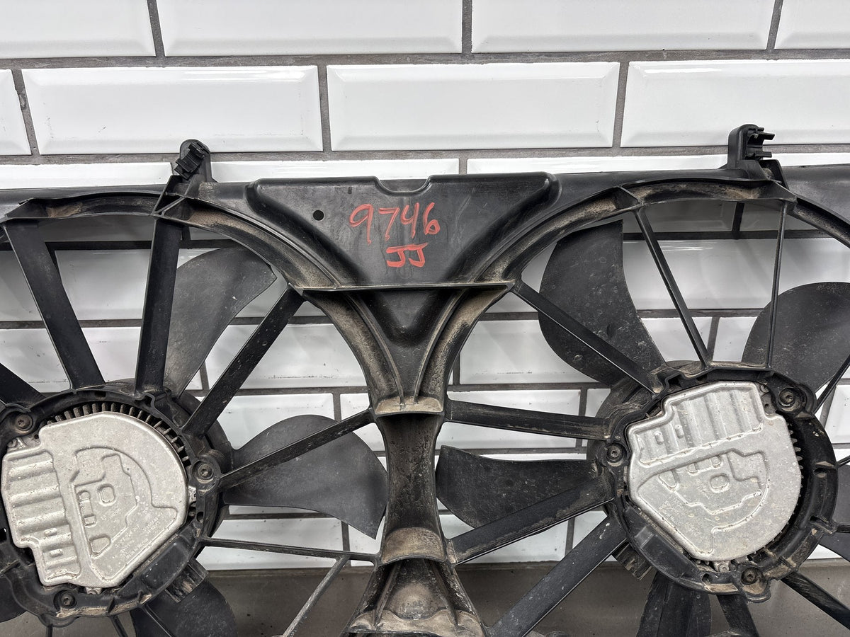 14-21 Cadillac Escalade Dual Fan Shroud 23123635