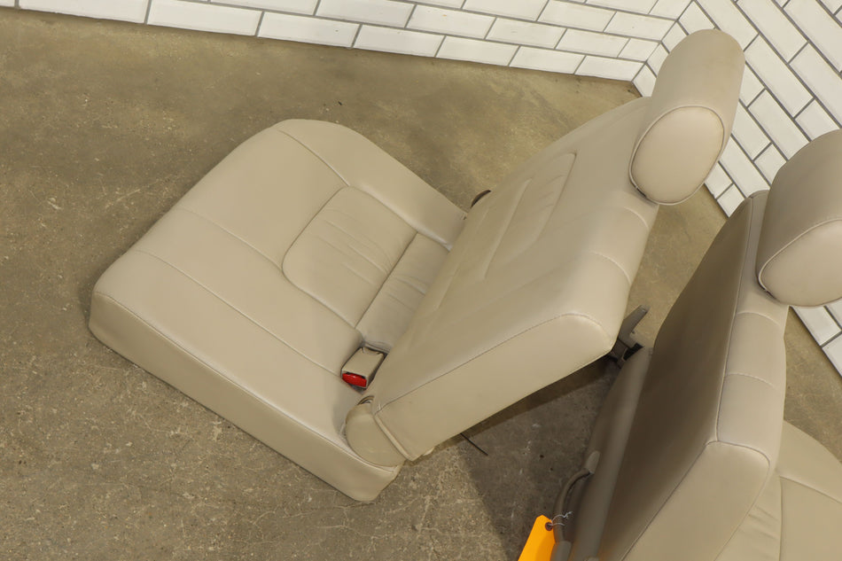 2003 Lexus LX470- 3rd Seat