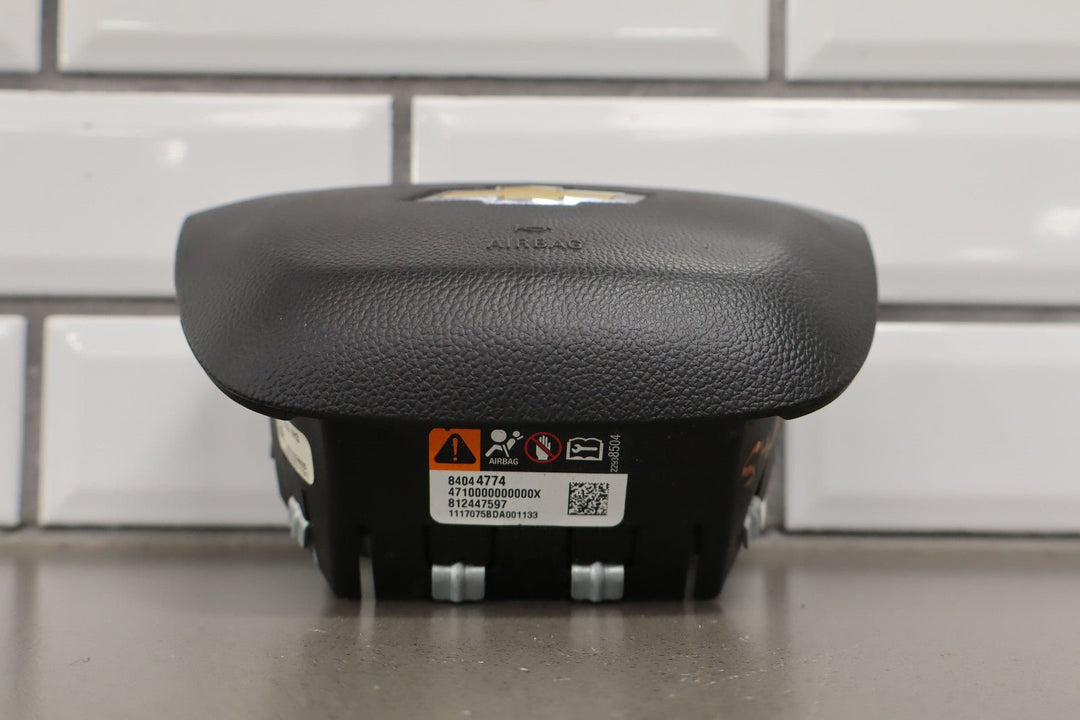 15 - 17 Chevy Colorado Driver Steering Wheel Air Bag Jet Black OEM 84044774