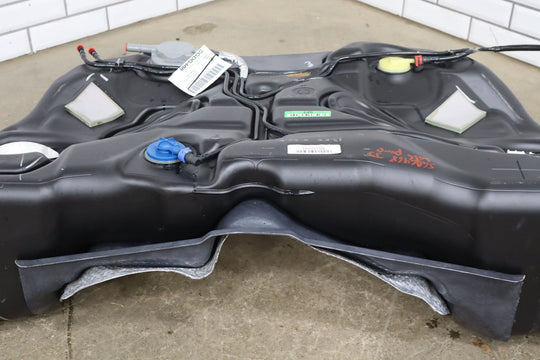 15 - 17 Ddoge Charger SRT8 6.4L 392 OEM Fuel Tank with Pump (18.5 Gallon) Tested