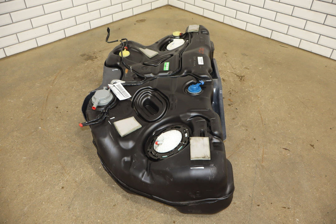 15 - 17 Ddoge Charger SRT8 6.4L 392 OEM Fuel Tank with Pump (18.5 Gallon) Tested